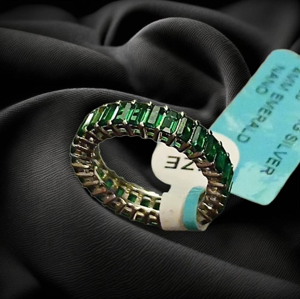 925 Emerald Nano Ring